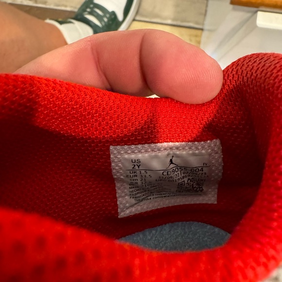 Kids Jordan Legacy - Picture 5 of 5